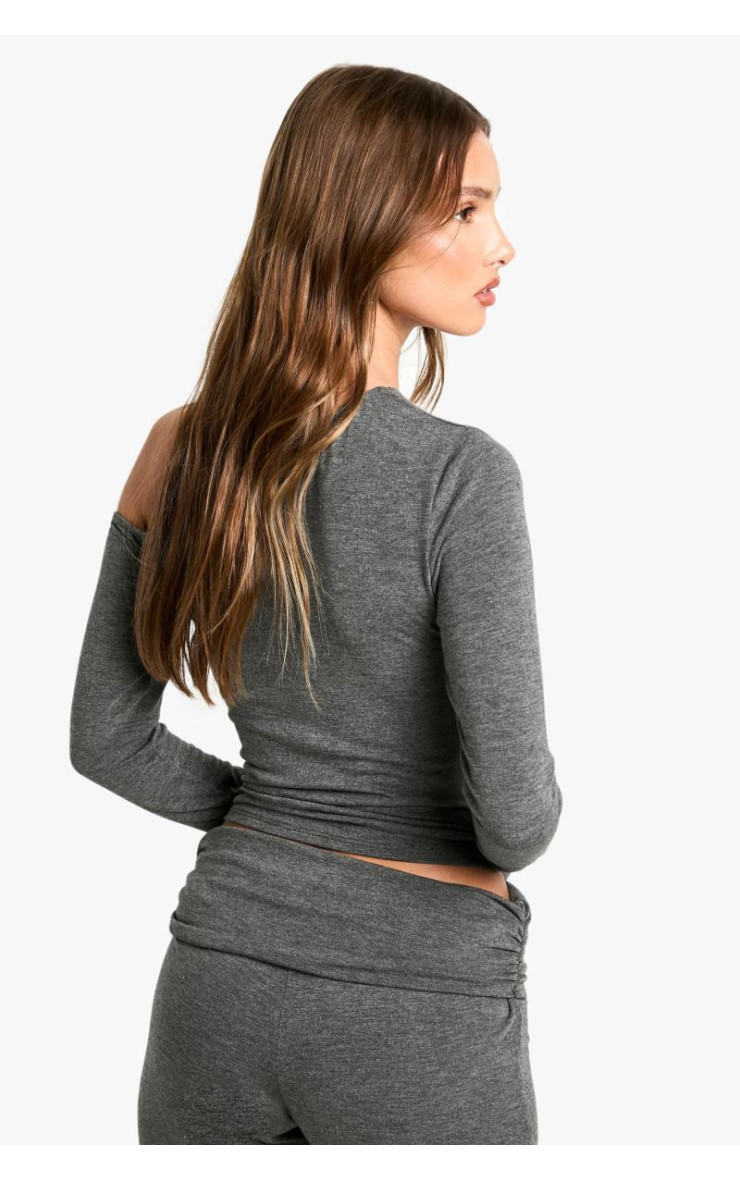 Базовий топ із відкритими плечима з довгим рукавом