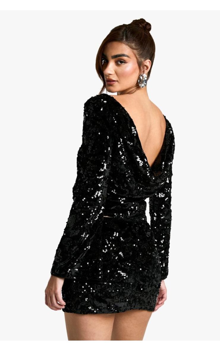 Оксамитовий топ з довгими рукавами з паєтками