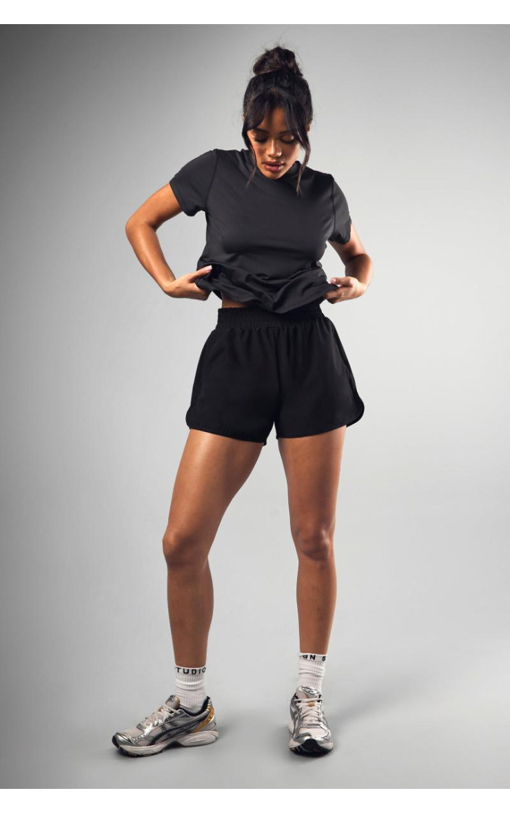 Спортивна футболка вільного крою Dsgn Studio для бігу