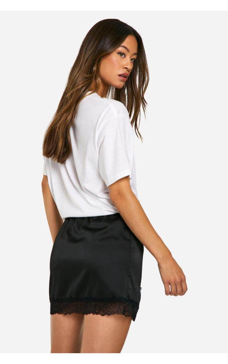 Висока міні-спідниця з атласною мереживною обробкою