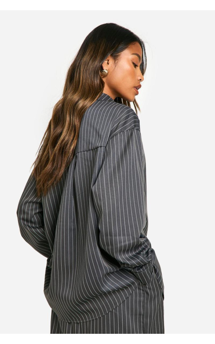 Сорочка великого розміру в тонку смужку