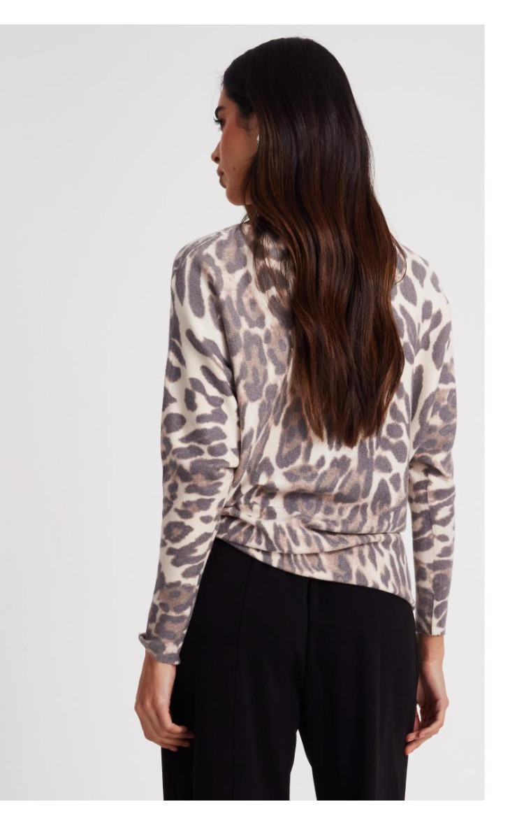 Бежевий в'язаний леопардовий джемпер