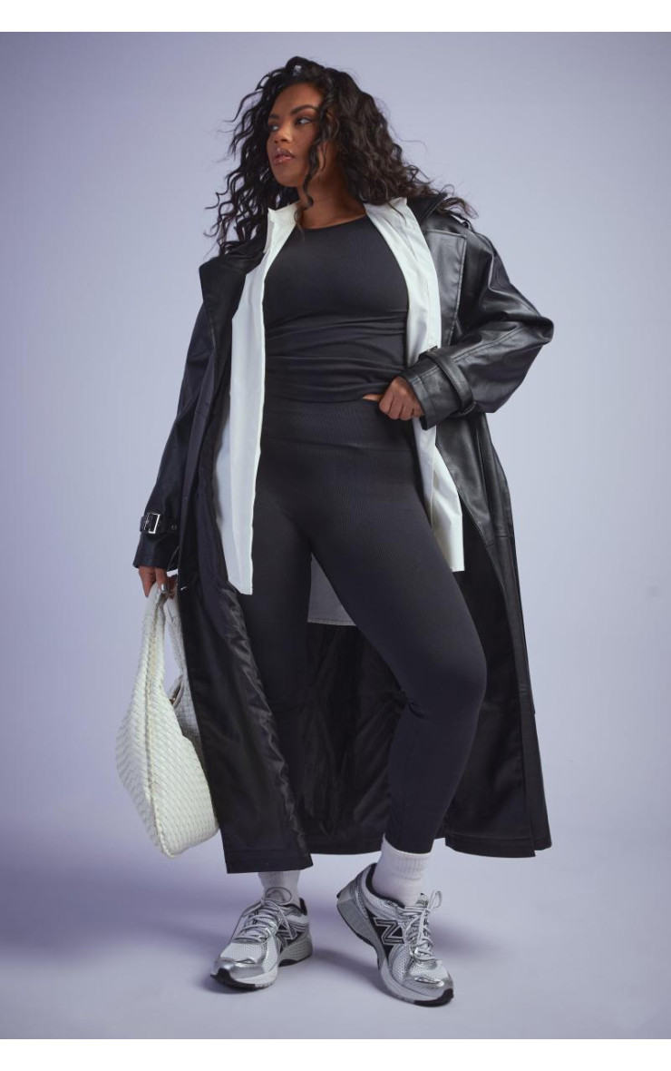 Плюс безшовні легінси в рубчик