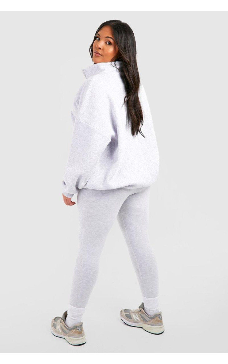 Плюс великий світшот і легінси