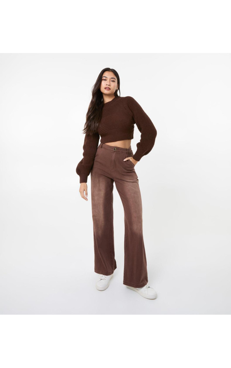 Висока в’язана на шиї джемпер